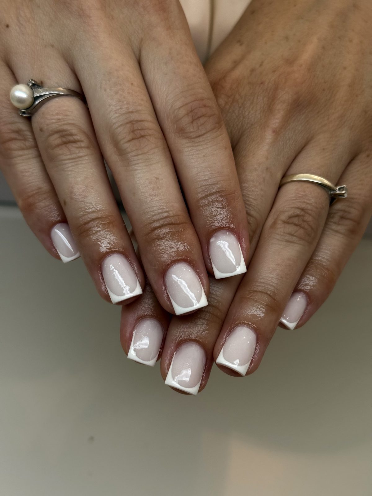 French blanche carrée