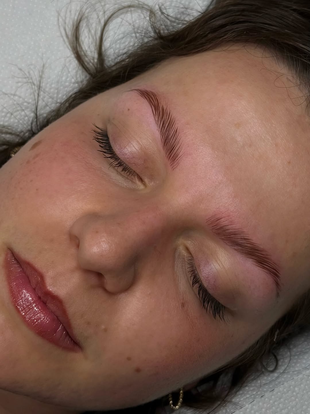 Soin du regard dans une parenthèse de douceur chez SMZ Beauty